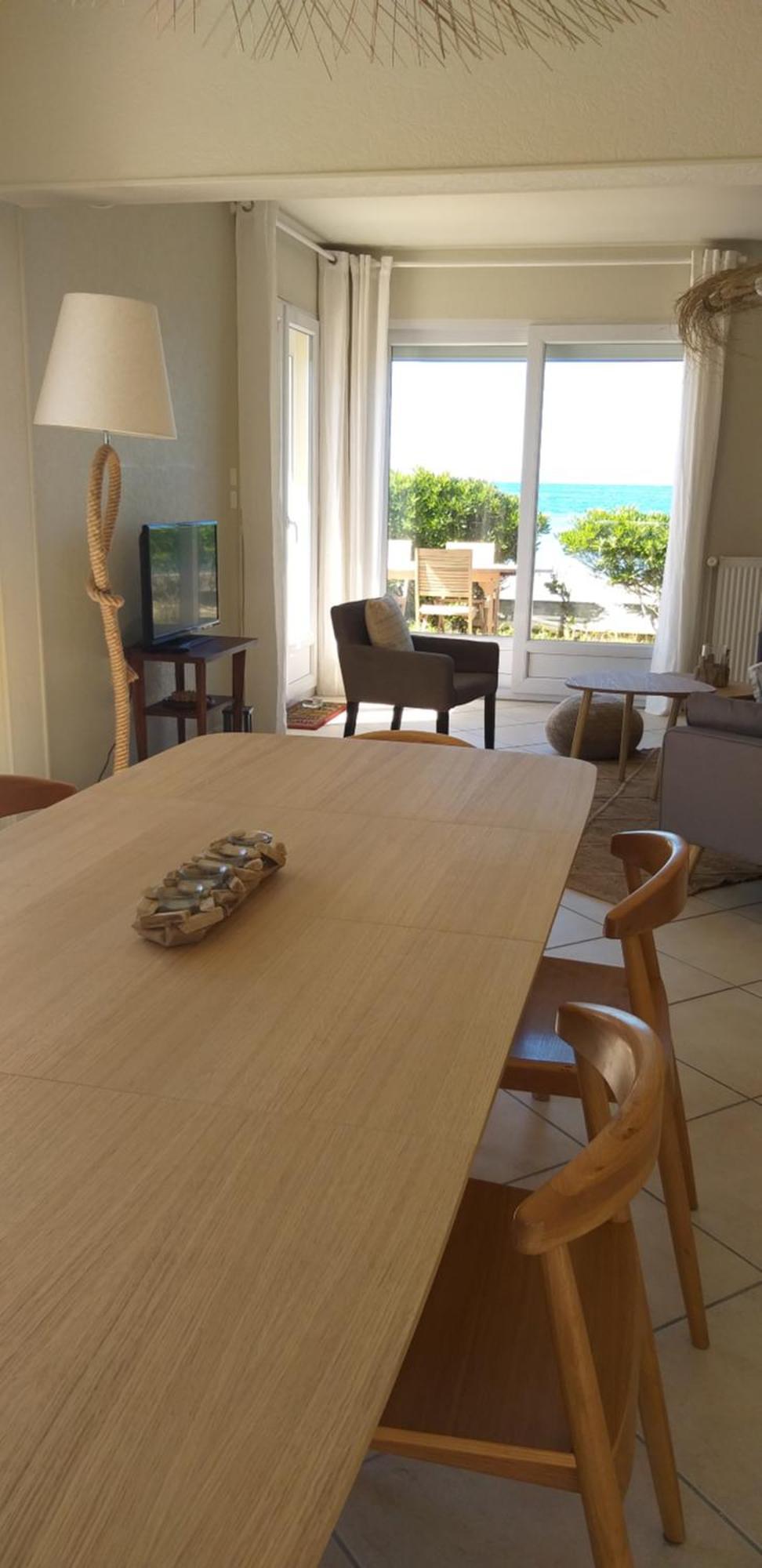 Vue Exceptionnelle En Front De Mer, 8 Personnes Ver-sur-Mer Esterno foto